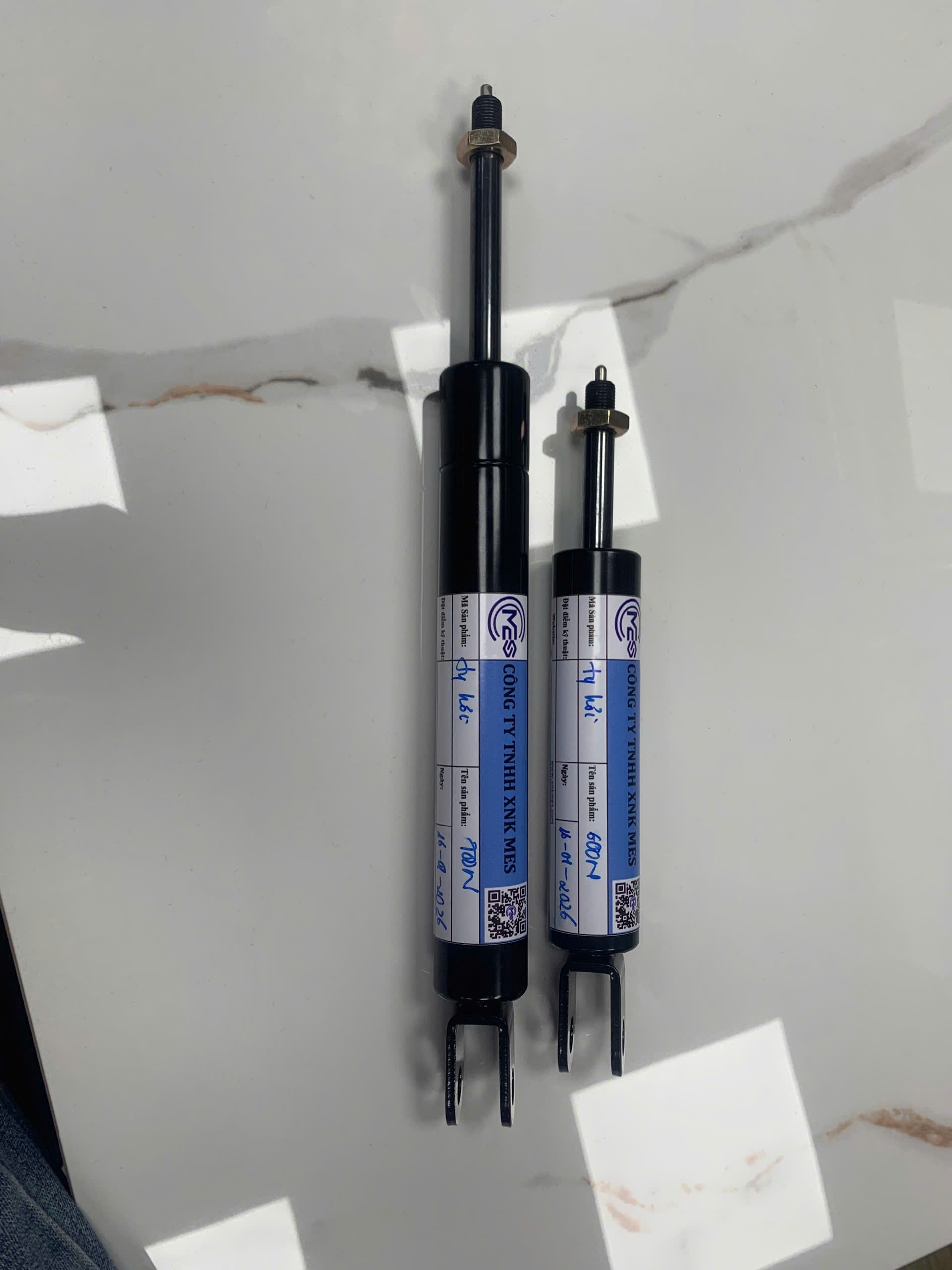 Ty hơi điều chỉnh ghế trên xe BUS